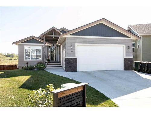 13 Valarosa Cove, Didsbury, AB - Outdoor With Facade