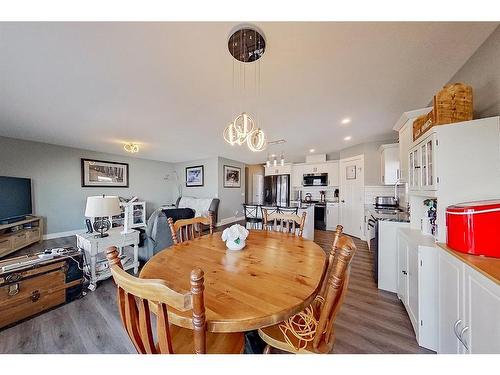 13 Valarosa Cove, Didsbury, AB - Indoor Photo Showing Dining Room