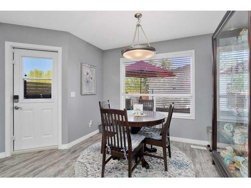 33 Duval Crescent, Red Deer, AB - Indoor Photo Showing Dining Room