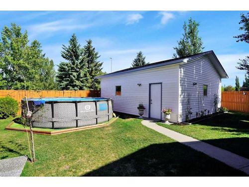 33 Duval Crescent, Red Deer, AB - Outdoor