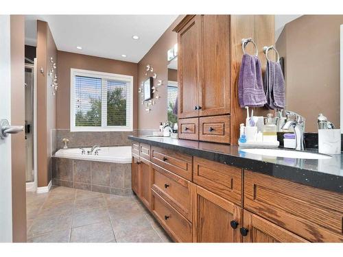 12-Range Road 22 51505, Rural Parkland County, AB - Indoor Photo Showing Bathroom