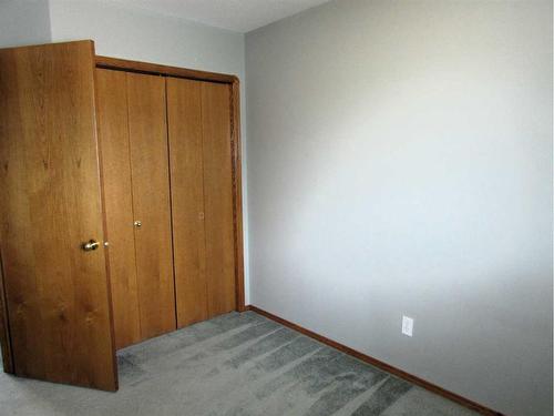 7 Adams Close, Red Deer, AB - Indoor Photo Showing Other Room