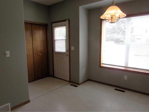 7 Adams Close, Red Deer, AB - Indoor Photo Showing Other Room