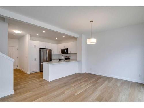 2095 Fowler Road Sw, Airdrie, AB - Indoor Photo Showing Kitchen