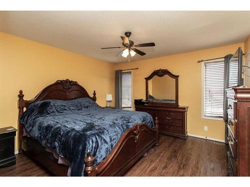 67 Long Close, Red Deer, AB - Indoor Photo Showing Bedroom