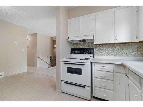 113 Overdown Drive, Red Deer, AB - Indoor Photo Showing Kitchen