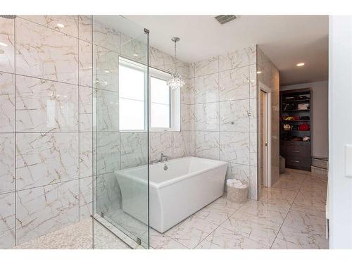 11 Tenhove Street, Red Deer, AB - Indoor Photo Showing Bathroom