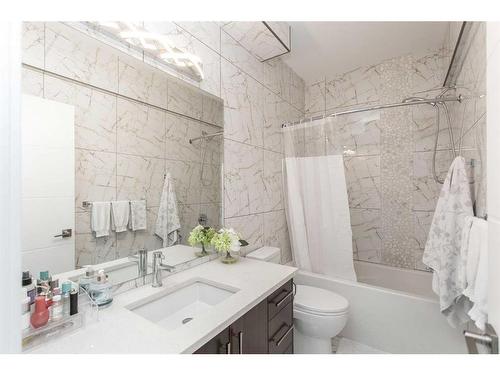 11 Tenhove Street, Red Deer, AB - Indoor Photo Showing Bathroom