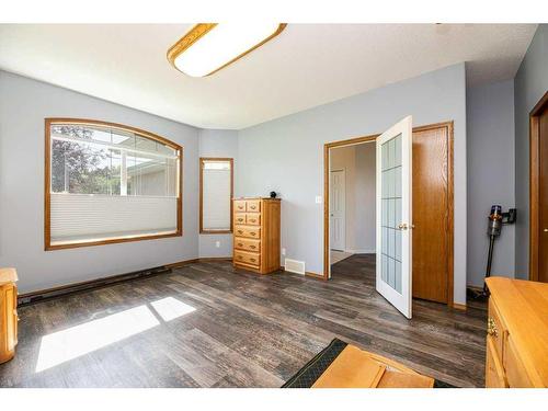 8-5202 Farrell Avenue, Red Deer, AB - Indoor Photo Showing Other Room