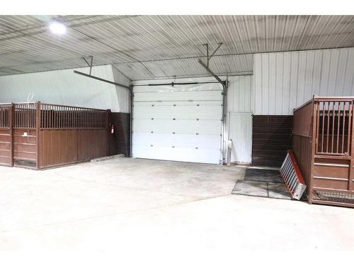 A 48319 Hwy 795, Rural Leduc County, AB - Indoor Photo Showing Garage