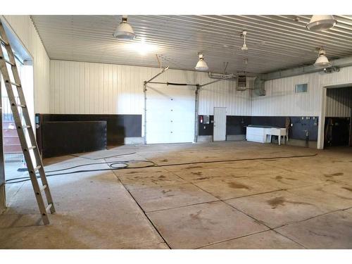 A 48319 Hwy 795, Rural Leduc County, AB - Indoor Photo Showing Garage