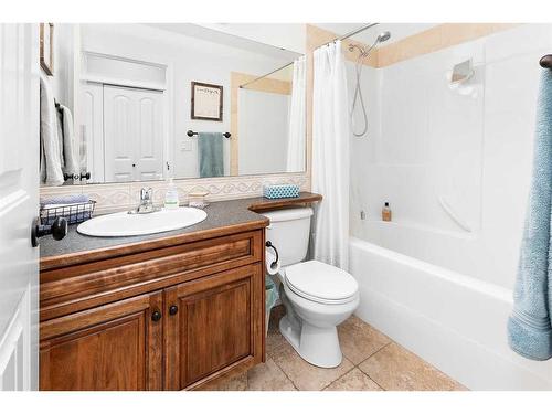 28 Van Dorp Street, Red Deer, AB - Indoor Photo Showing Bathroom