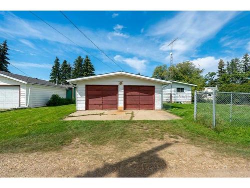 212 Macrae Street, Bawlf, AB - Outdoor