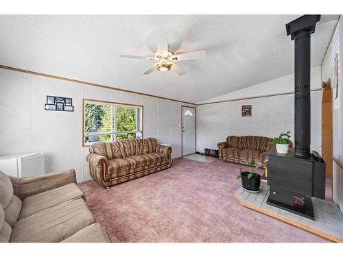 4810 52 Street, Sedgewick, AB - Indoor