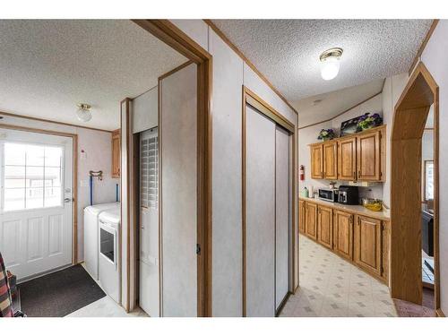 4810 52 Street, Sedgewick, AB - Indoor