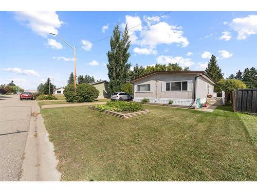 4810 52 Street, Sedgewick, AB - Outdoor