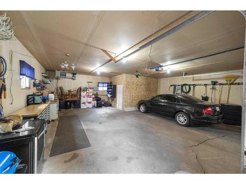 4810 52 Street, Sedgewick, AB - Indoor Photo Showing Garage