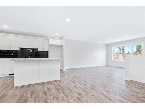 5135 53 Street, Lacombe, AB - Indoor Photo Showing Kitchen