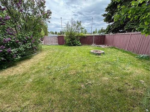 81 Metcalf Avenue, Red Deer, AB - Outdoor