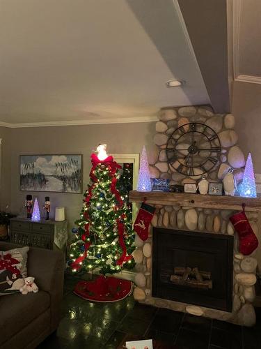 1709 Pratridge Drive, Rural Camrose County, AB - Indoor Photo Showing Living Room With Fireplace