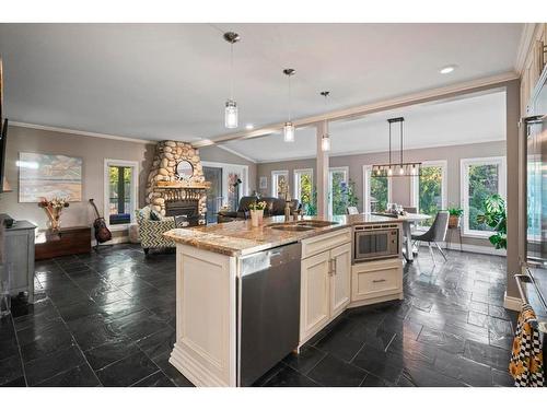 1709 Pratridge Drive, Rural Camrose County, AB - Indoor Photo Showing Kitchen With Upgraded Kitchen