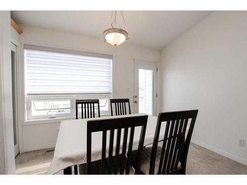 106 Lord Close, Red Deer, AB - Indoor Photo Showing Dining Room