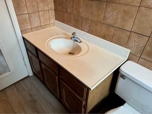 4101 35 Street, Red Deer, AB - Indoor Photo Showing Bathroom