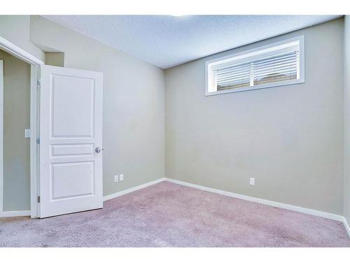 1073 New Brighton Grove Se, Calgary, AB - Indoor