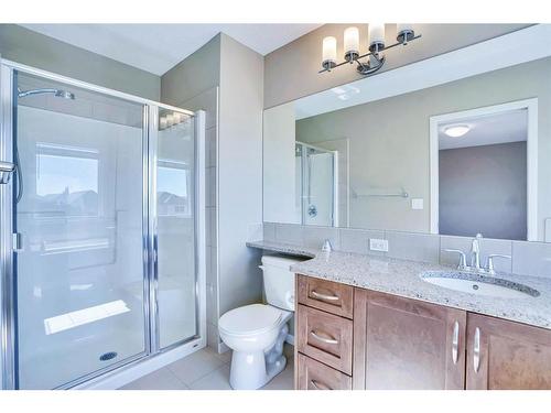 1073 New Brighton Grove Se, Calgary, AB - Indoor Photo Showing Bathroom