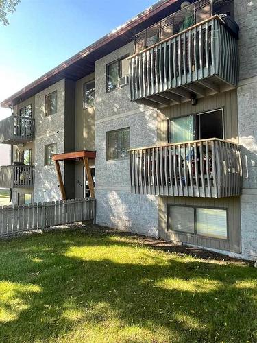 1-6-5804 58A Street, Red Deer, AB - Outdoor With Balcony