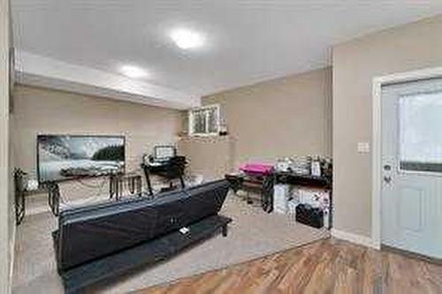 5800 56 Avenue, Red Deer, AB - Indoor Photo Showing Other Room