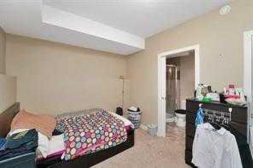 5800 56 Avenue, Red Deer, AB - Indoor Photo Showing Bedroom