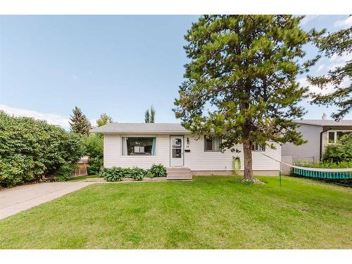 19 Malcolm Crescent, Red Deer, AB - Outdoor