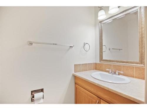 78-31 Alford Avenue, Red Deer, AB - Indoor Photo Showing Bathroom