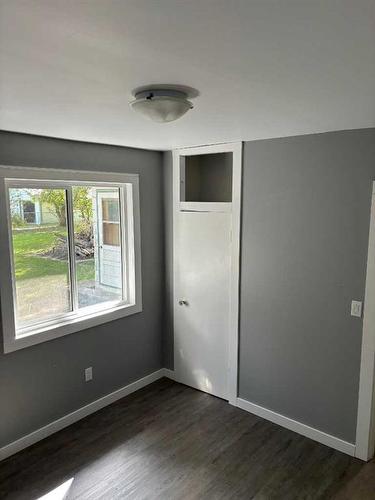 5018 49 Street, Sedgewick, AB - Indoor Photo Showing Other Room