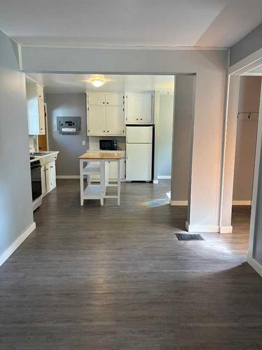 5018 49 Street, Sedgewick, AB - Indoor Photo Showing Kitchen