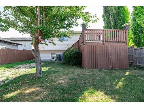 366 Duston Street, Red Deer, AB - Outdoor