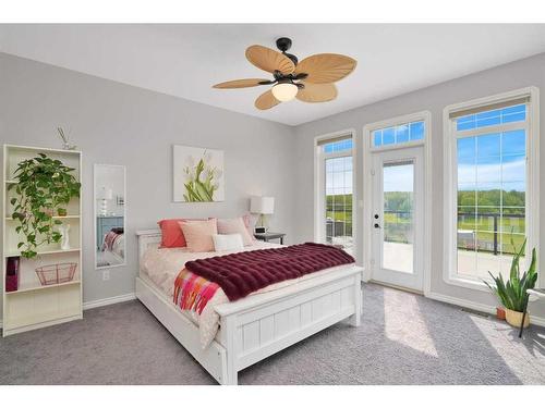 39328 Range Road 15, Rural Lacombe County, AB - Indoor Photo Showing Bedroom