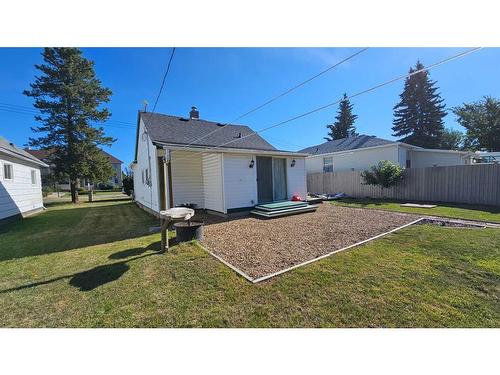 4306 49 Avenue, Castor, AB - Outdoor