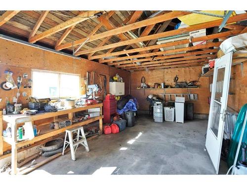 32570 Range Road 51, Rural Mountain View County, AB - Indoor