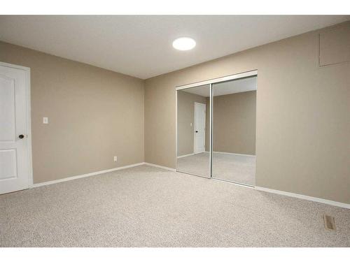 7-80 Piper Drive, Red Deer, AB - Indoor Photo Showing Other Room