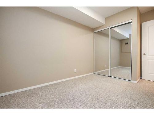 7-80 Piper Drive, Red Deer, AB - Indoor Photo Showing Other Room