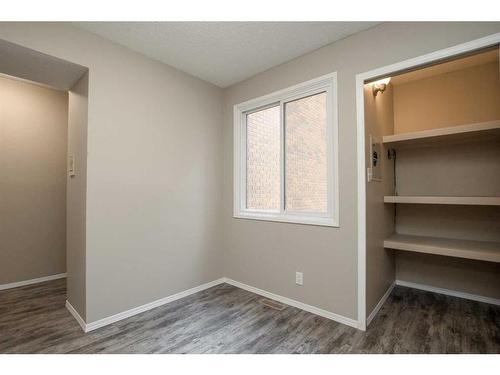 7-80 Piper Drive, Red Deer, AB - Indoor Photo Showing Other Room