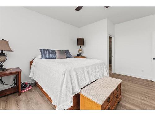 16 Vireo Avenue, Olds, AB - Indoor Photo Showing Bedroom