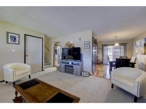 72 Norton Avenue, Red Deer, AB - Indoor Photo Showing Living Room