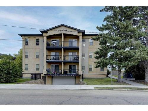 101-3505 51 Avenue, Red Deer, AB - Outdoor With Balcony With Facade