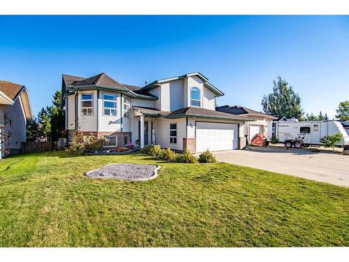 25 Regent Close, Lacombe, AB - Outdoor With Facade