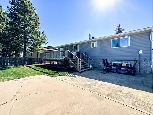 5916 42 Avenue, Stettler, AB - Outdoor