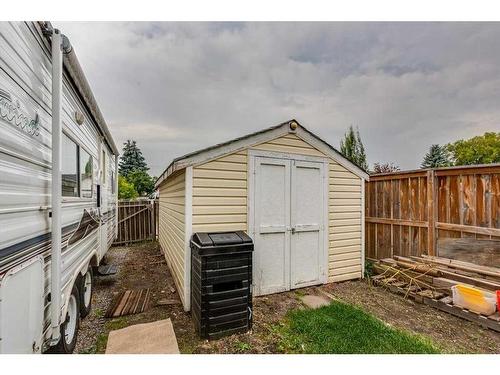 6230 61 Avenue, Red Deer, AB - Outdoor With Exterior