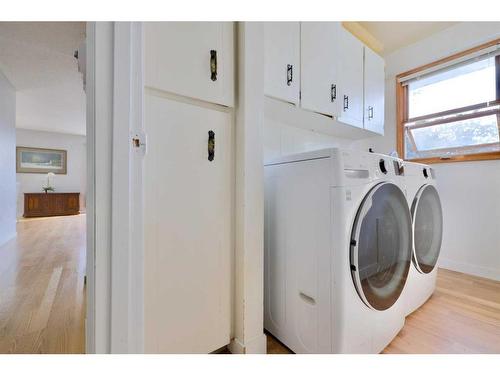 29 Grand Park Crescent, Camrose, AB - Indoor Photo Showing Laundry Room